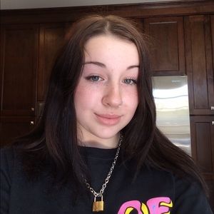 Meet your Posher, Breanna